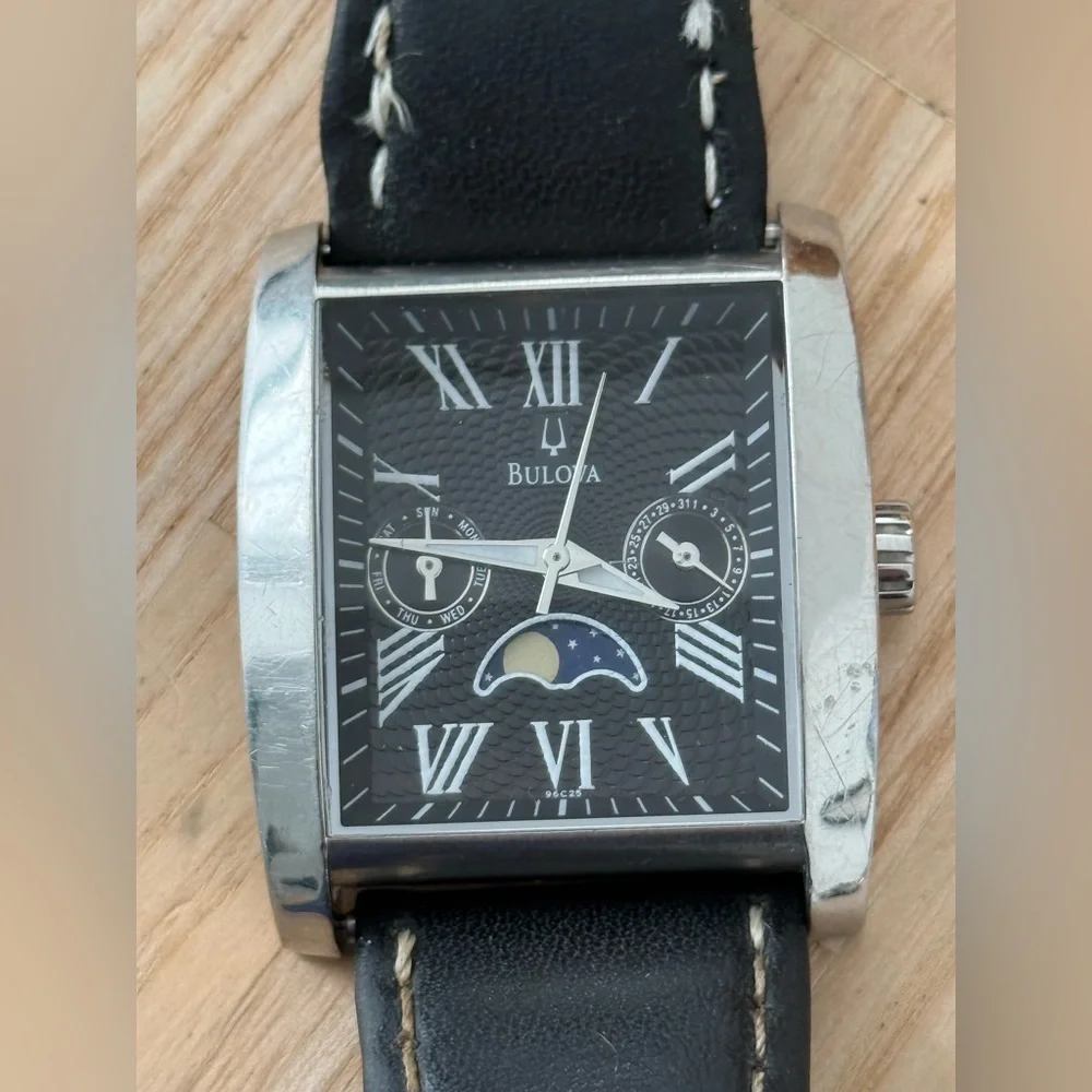 Bulova Moon Phase Super Rare Tank Men’s Watch Curvex Crystal Leather Strap Date